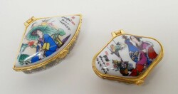 A pair of porcelain bowls with geishas for rings, pendants and chains