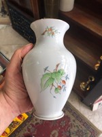 Herendi hecsedli mintás porcelán váza, 20 cm-es magasságú.