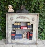 Shabby, vintage stílusú könyvespolc kandalló keret