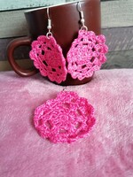 Pink crochet set of earrings and pendant