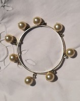 Rigid silver bracelet, non-opening, with cultured pearl charms