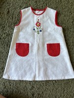 Retro girl's dress, in new condition, with hand embroidery