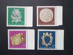 1973 Stamp Day, old Hungarian jewels of the national museum ** g3