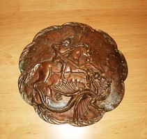 Súlyos, körpajzs alakú réz falikép - Szent György és a sárkány  - átm. 30 cm (po-4)