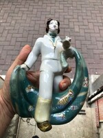 Szovjet porcelán halász figura, 20 cm-es nagyságú.