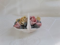 5080 - Ens porcelain rose basket