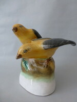 Bodrogkeresztúr porcelain bird figurine, yellow beads