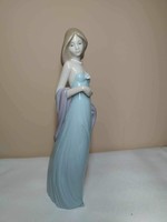 Lladro spanyol porcelán figura hölgy sállal 20cm