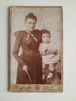 Antik vizitkártya (CdV) fotó, anya gyermekével, Borzenski József, Újpest
