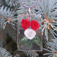 Red white rose resin cuboid pendant