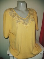 Sweater with silk content