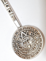 Mexikói ezüst kanál, azték motívumokkal díszítve /925-ös