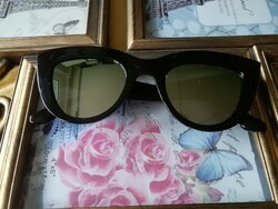 Pink Lens Polarized Flawless Scratch-Free Cat Eye Cateye UV400 Adult Sunglasses