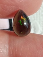 Black opal 0.20 Ct