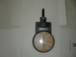 Retro  Deumo 2 4000-50000 Tachometer