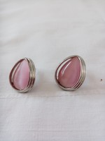 Beautiful pearl earrings