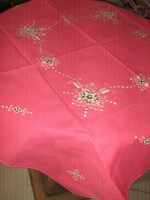 Beautiful pink tablecloth embroidered with white + 4 napkins