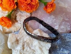 Decorative hematite bracelet