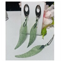 Green colored stainless steel jewelry leaf set
