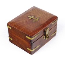1M316 small wooden box with copper hammered iron cat