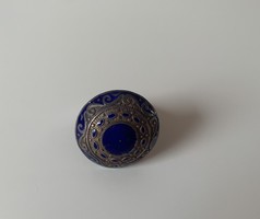 Antik hihetetlen aprólékos kidolgozású vésett zománc zománcolt kupolás gyűrű