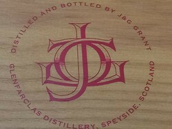 Vintage flenfarclas Scotch whiskey wooden box/dissdoboza / Scotch whiskey advertising object