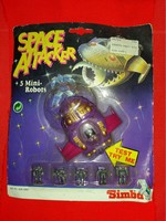 Old space attacker game with sci-fi spaceship robots with unopened simba according to the pictures