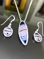 Beautiful silver necklace and earring pair set