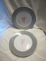 Modern dekoros porcelán tányér.