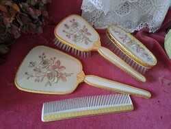 English vintage combing set