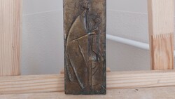 (K) Bronz relief jelzett