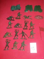Retro traffic goods bazaar goods Hungarian plastic toy soldier soldiers in one package according to pictures 13