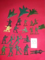 Retro stationery bazaar plastic toy soldier soldiers package in one pictures 33
