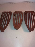 3 small iron holders