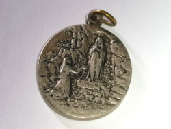 Old apparition of the Virgin Mary of Lourdes pendant 9.
