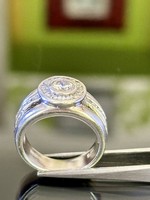 Lenyűgöző ezüst gyűrű