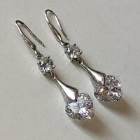 Long earrings with crystal stones