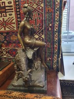 Kecskén ülő női akt bronz szobor. Nagyon gyönyörű kidolgozással. Depósé jelzéssel. 44cm magas.