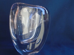 Extrém ritka formavilág  Kosta svéd kristály váza  1635 gramm rendkivüli formavilág  flaska forma