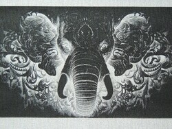 Monokróm elefánt