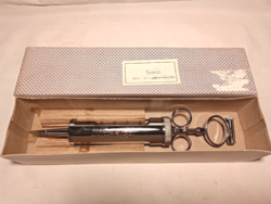 Old medical syringe (ultra asept)