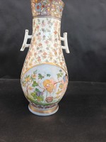 Antique decorative vase of Hüttl Tivadar with family coat of arms