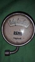 Old rema pressure gauge not tested according to the pictures