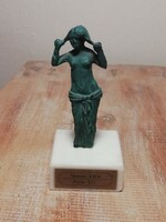 Small bronze statue of Venus