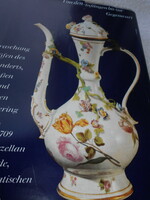 Német porcelánokról  több mint 500 oldal terjedelmű kötet