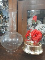 Retro lighting, musical, spinning rose bouquet table decoration, in a glass cover.