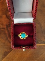 Women's ring with turquoise stones