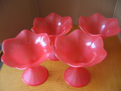 4 red plastic ice cream cups