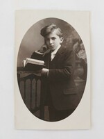 Régi képeslap 1918 fotó levelezőlap kisfiú