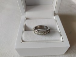 Ezüst színű apró köves gyűrű